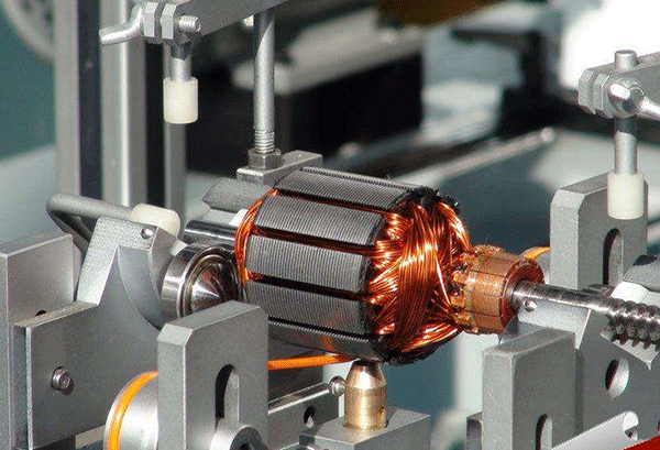 西安西瑪電機(jī)轉(zhuǎn)子動(dòng)平衡試驗(yàn)。 西安西瑪電機(jī)轉(zhuǎn)子動(dòng)平衡試驗(yàn)。